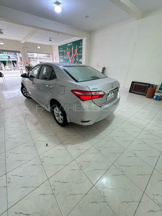 Toyota Corolla 2016 for Sale in Gujrat Image-1