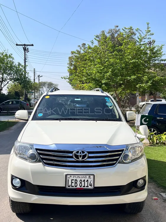 Toyota Fortuner 2013 for Sale in Lahore Image-1