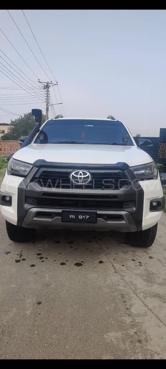 Toyota Hilux 2010 for Sale in Lahore Image-1