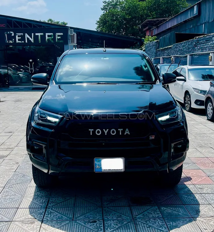 Toyota Hilux 2023 for Sale in Islamabad Image-1