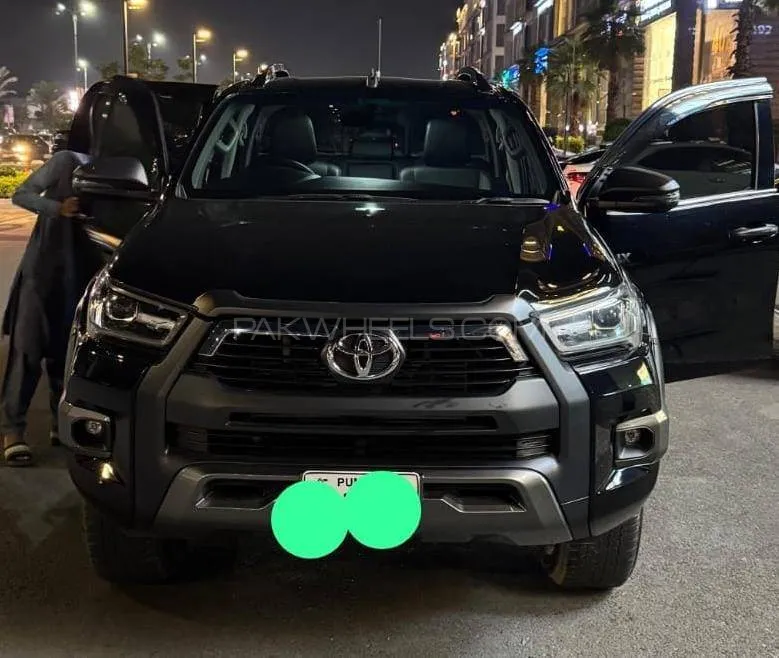 Toyota Hilux 2024 for Sale in Lahore Image-1