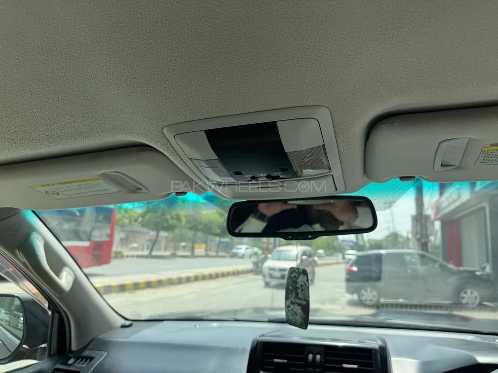 Toyota Prado 2011 for Sale in Lahore Toyota Prado 2011 for Sale in Lahore Image-14
