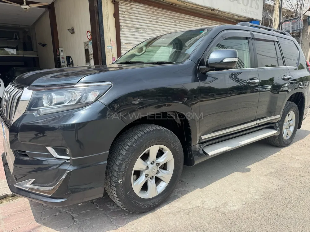 Toyota Prado 2011 for Sale in Lahore Toyota Prado 2011 for Sale in Lahore Image-4