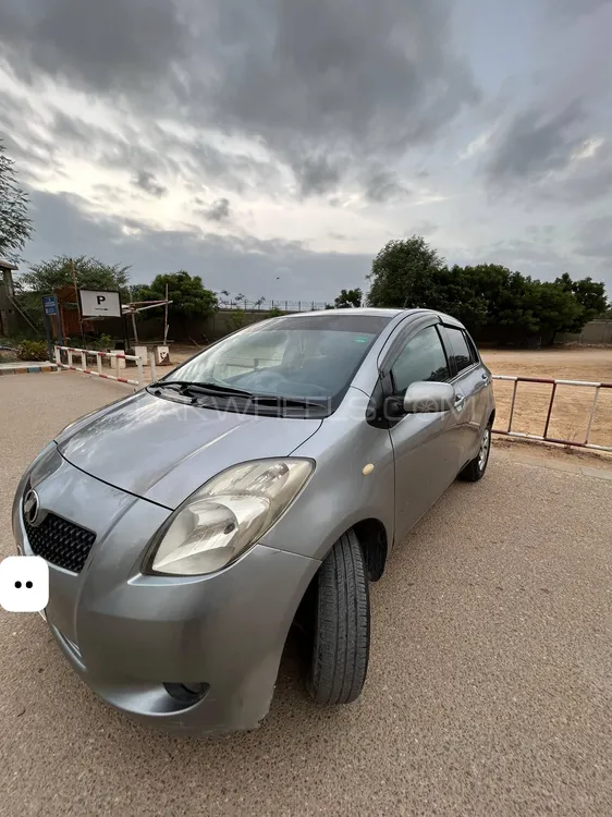 Toyota Vitz 2007 for Sale in Karachi Image-1