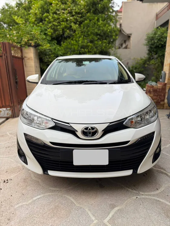 Toyota Yaris Sedan 2022 for Sale in Lahore Image-1