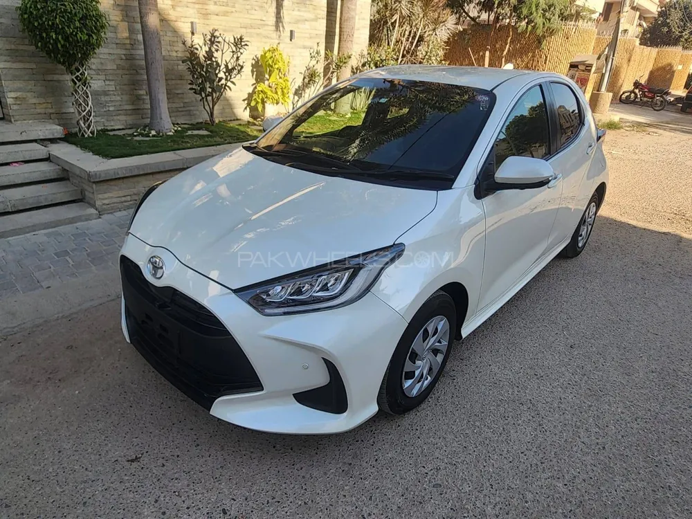Toyota Yaris Hatchback 2020 for Sale in Karachi Image-1