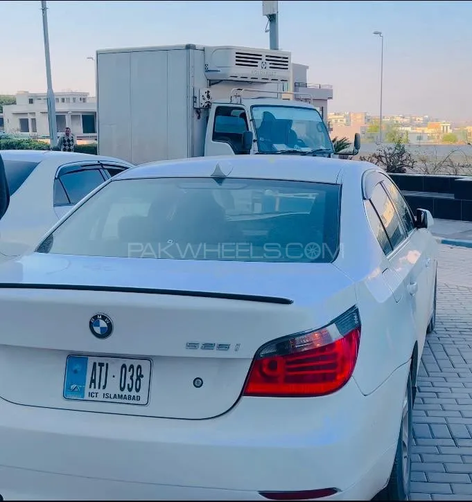BMW 5 Series 2004 for Sale in Islamabad Image-1