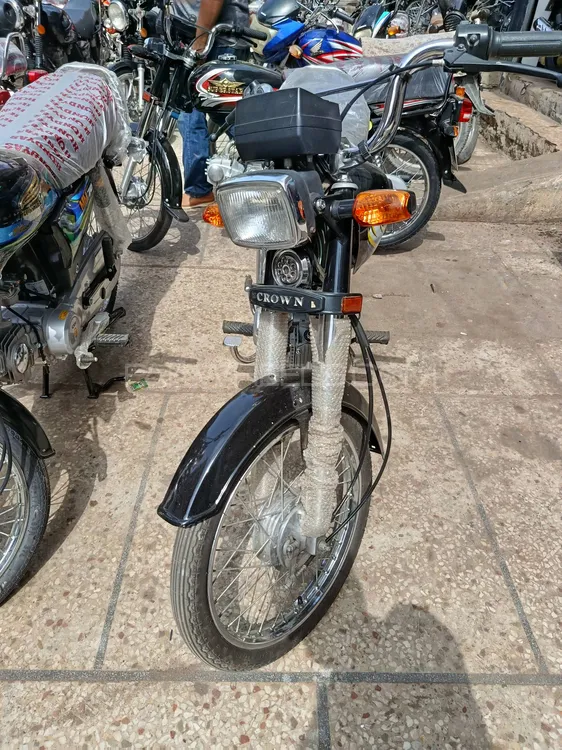 کراؤن CRLF 70 2025 for Sale Image-1