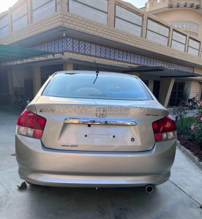 Honda City 2010 for Sale in Islamabad Image-1
