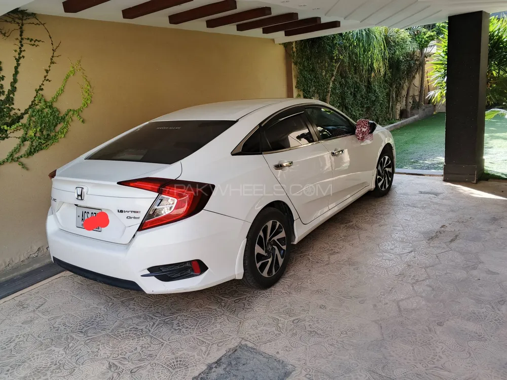 Honda Civic 2017 for Sale in Nowshera Image-1
