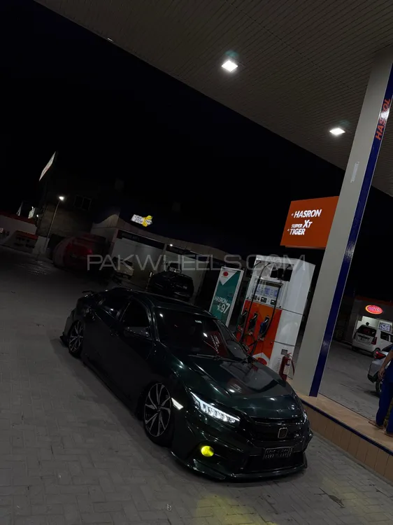 Honda Civic 2017 for Sale in Sialkot Image-1