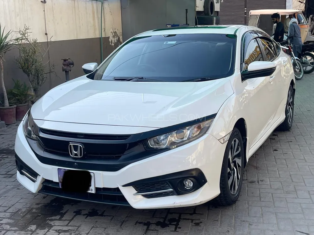 Honda Civic 2018 for Sale in Multan Image-1