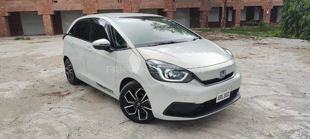 Honda Fit 2021 for Sale in Lahore Image-1