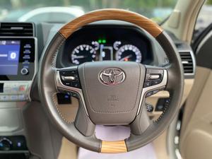 Make: Prado TXL 2.7
Model: 2020
Mileage: 24,000 Km
Reg: 2024 khi

*Autofoot step
*Leather & power seats 
*Heating & cooling seats 
*Original TV + 4 cameras 
*7 seater 
*Beige room
*Sunroof

Calling and Visiting hours

Monday to Saturday

11:00 AM to 7:00 PM
