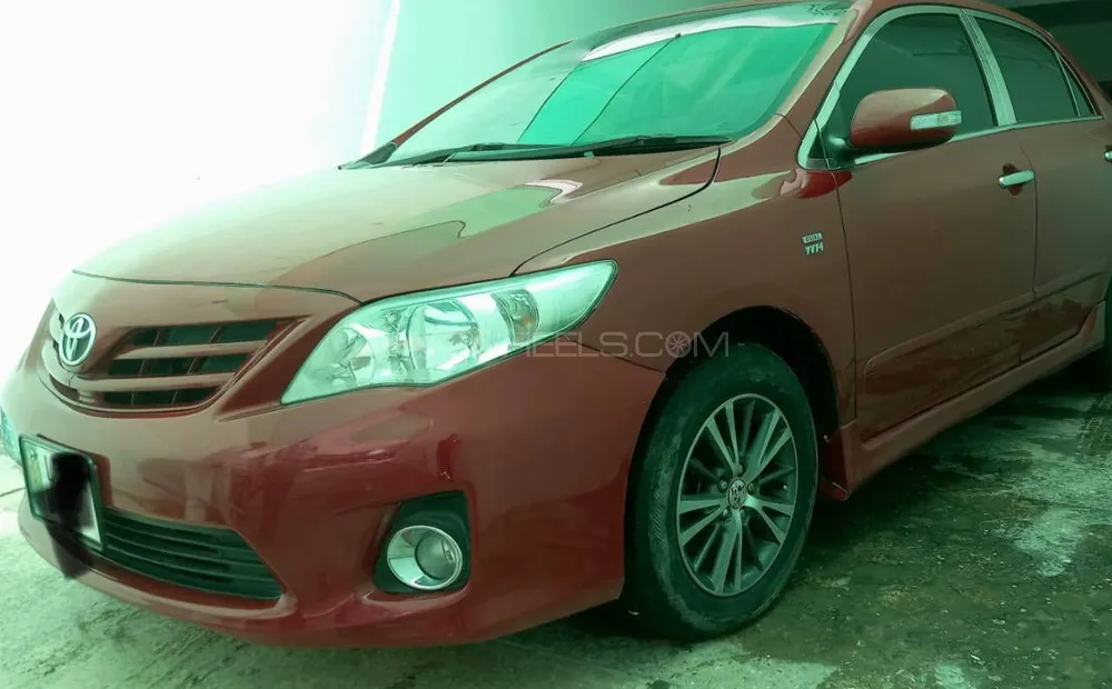 Toyota Corolla 2013 for Sale in Lahore Image-1