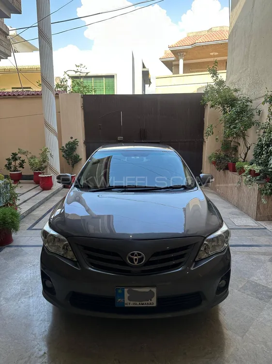 Toyota Corolla 2013 for Sale in Peshawar Image-1