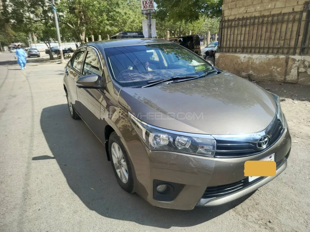 Toyota Corolla 2017 for Sale in Karachi Image-1