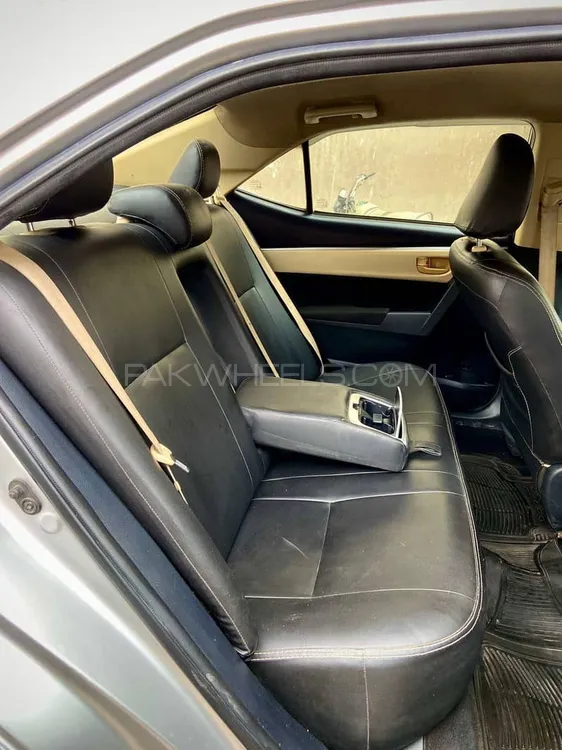 Toyota Corolla 2018 for Sale in Karachi Image-1