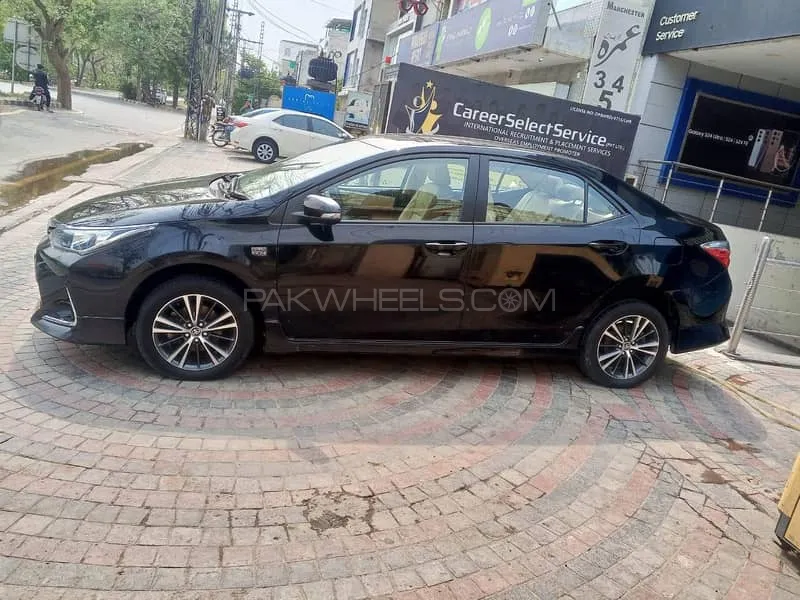 Toyota Corolla 2022 for Sale in Lahore Image-1