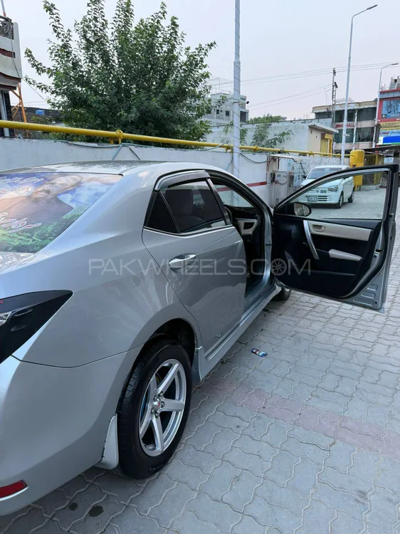 Toyota Corolla 2015 for Sale in Rawalpindi Image-1