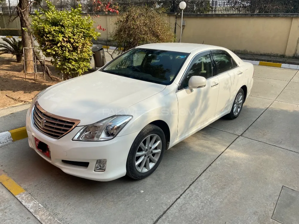 Toyota Crown 2008 for Sale in Islamabad Image-1