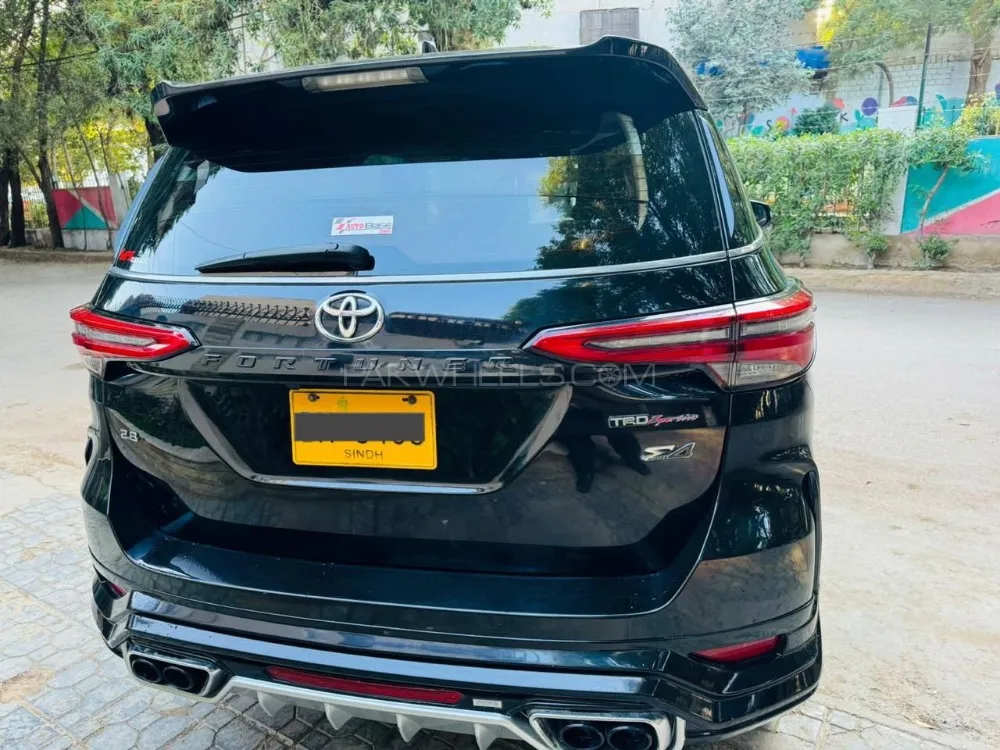 Toyota Fortuner 2020 for Sale in Karachi Image-1