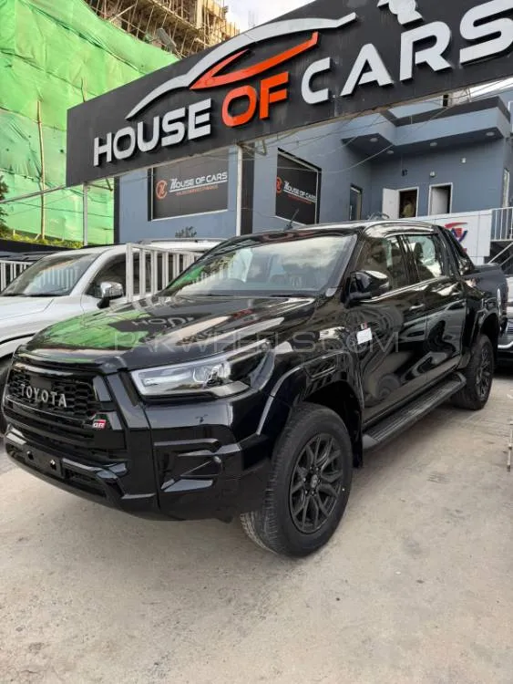 Toyota Hilux 2025 for Sale in Karachi Image-1