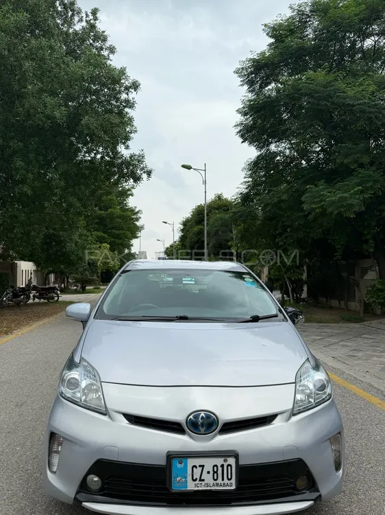Toyota Prius 2012 for Sale in Lahore Image-1