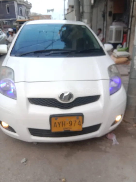 Toyota Vitz 2008 for Sale in Bannu Image-1