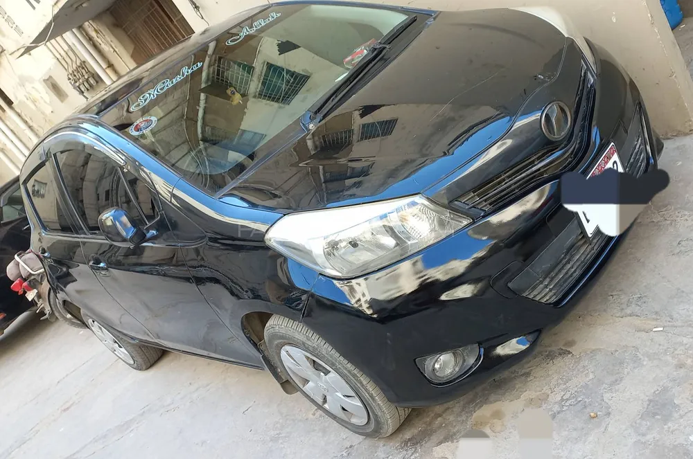 Toyota Vitz 2011 for Sale in Karachi Image-1