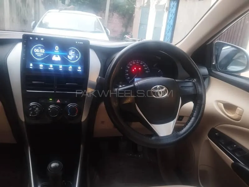 Toyota Yaris Sedan 2020 for Sale in Lahore Image-1