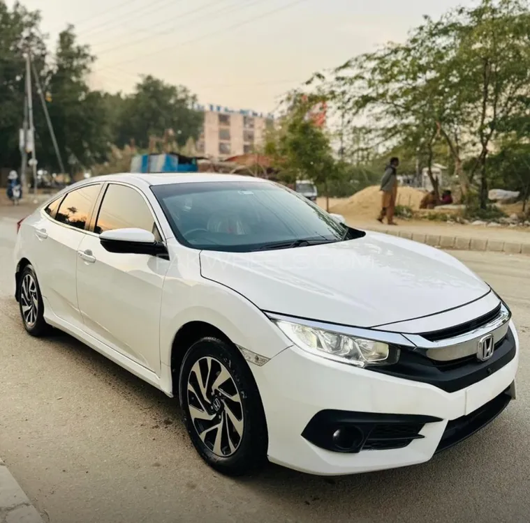 Honda Civic 2018 for Sale in Karachi Image-1