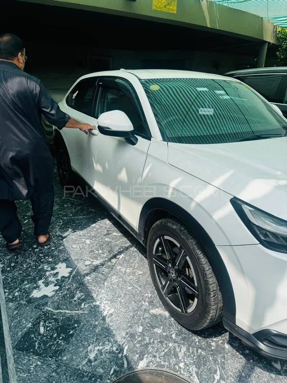 Honda HR-V 2023 for Sale in Lahore Image-1