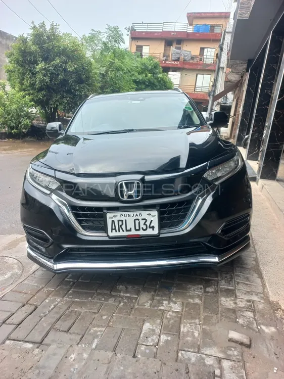 Honda Vezel 2024 for Sale in Lahore Image-1