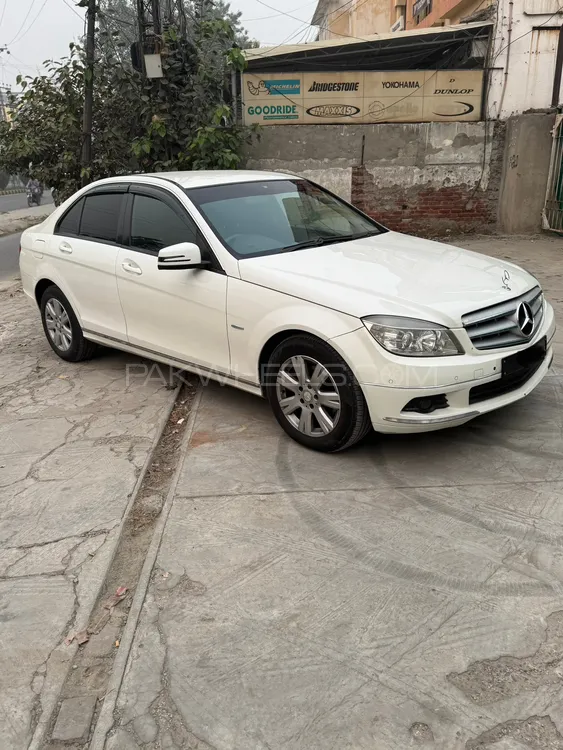 Mercedes Benz C Class 2010 for Sale in Lahore Image-1