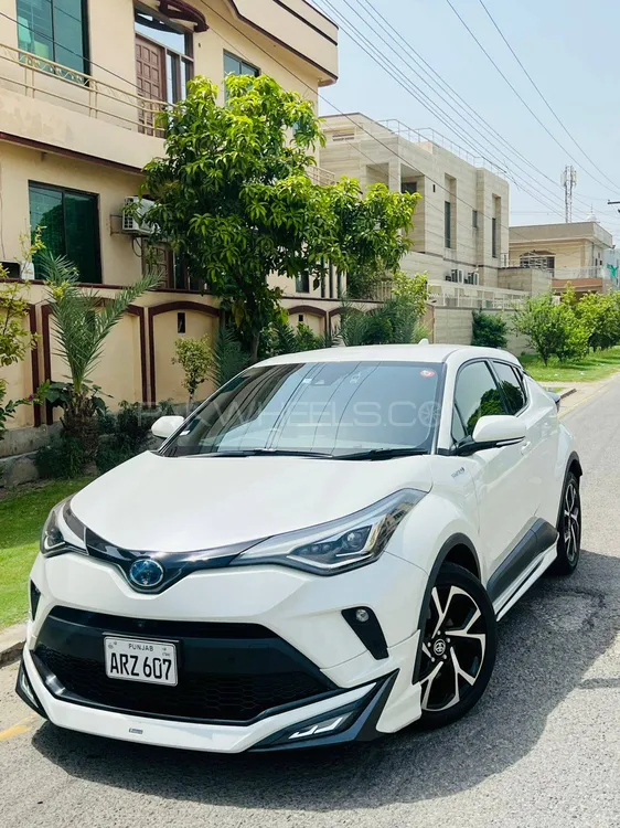 Toyota C-HR 2019 for Sale in Lahore Image-1