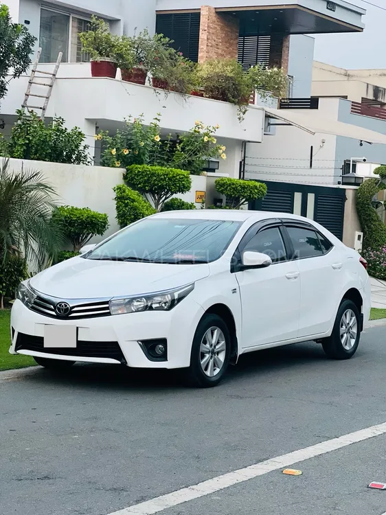 Toyota Corolla 2015 for Sale in Lahore Image-1