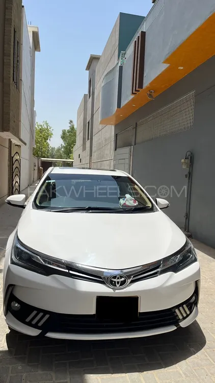 Toyota Corolla 2019 for Sale in Larkana Image-1
