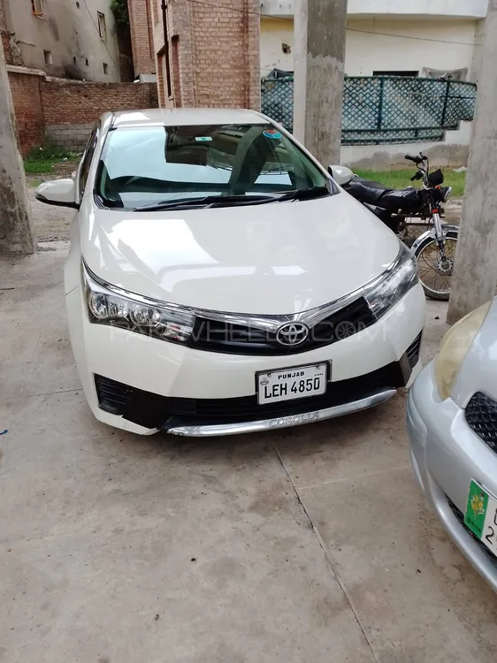 Toyota Corolla 2016 for Sale in Peshawar Image-1