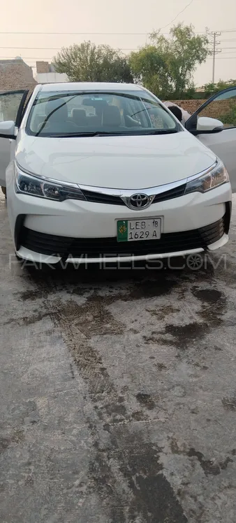 Toyota Corolla 2018 for Sale in Islamabad Image-1