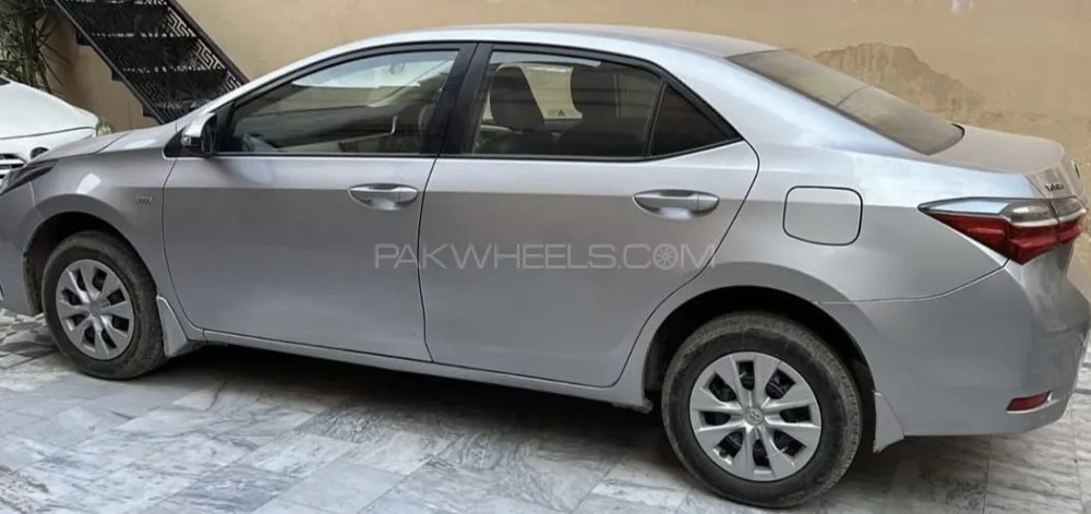 Toyota Corolla 2019 for Sale in Faisalabad Image-1