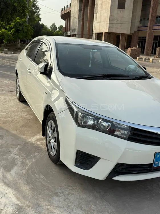 Toyota Corolla 2015 for Sale in Islamabad Image-1