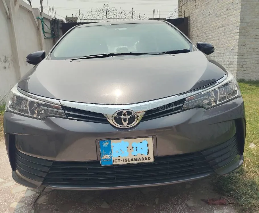 Toyota Corolla 2018 for Sale in Peshawar Image-1