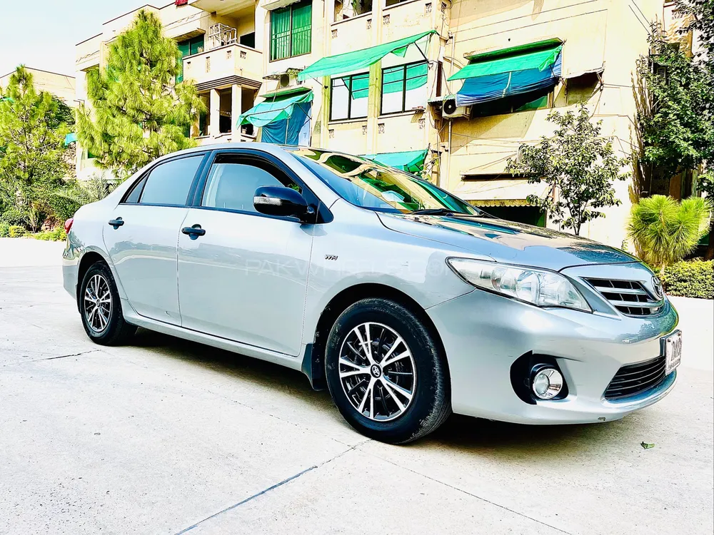 Toyota Corolla 2013 for Sale in Peshawar Image-1
