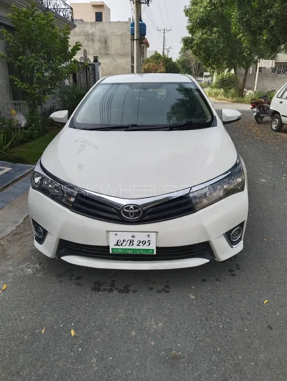 Toyota Corolla 2014 for Sale in Lahore Image-1
