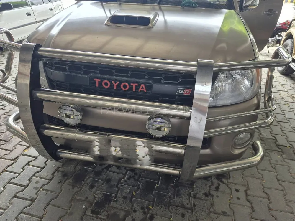 Toyota Hilux 2006 for Sale in Bahawalpur Image-1