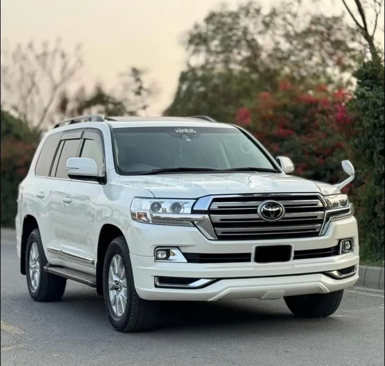 Toyota Land Cruiser 2017 for Sale in Lahore Image-1