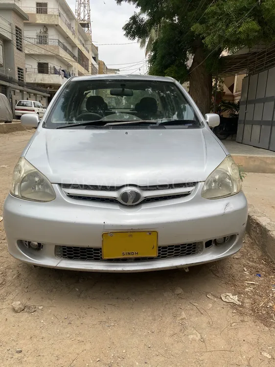 Toyota Platz 2003 for Sale in Karachi Image-1