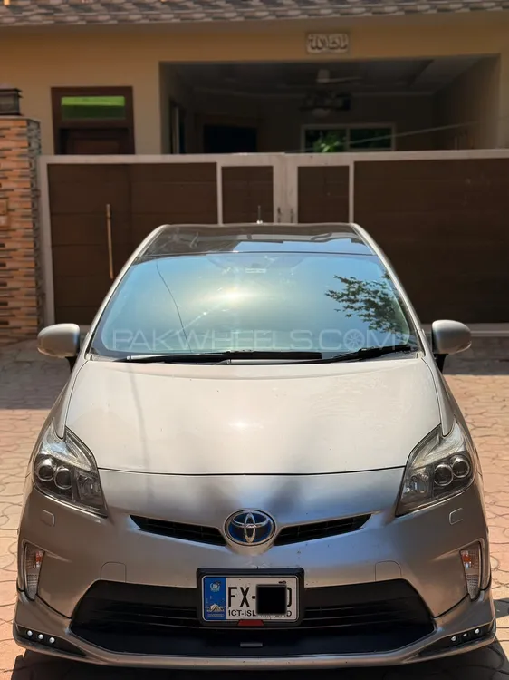 Toyota Prius 2012 for Sale in Peshawar Image-1