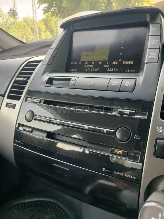 Toyota Prius 2010 for Sale in Islamabad Image-1